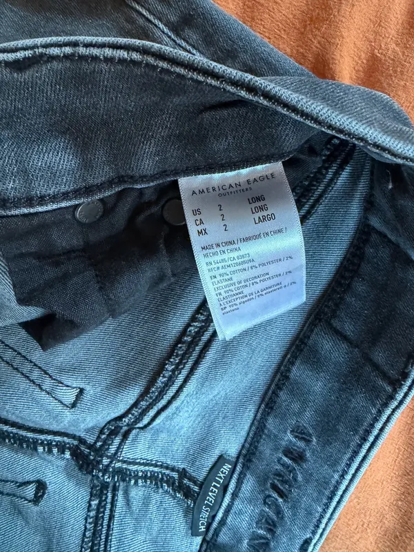 American Eagle Curvy Super High-Rise Flare Jeans - Image 4