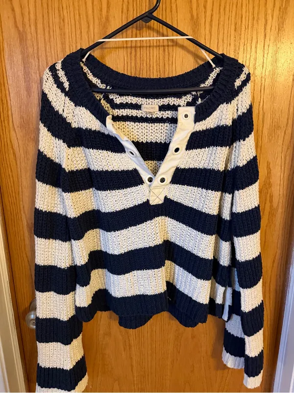 Pilcro Striped Navy and White Knit Sweater - Image 7