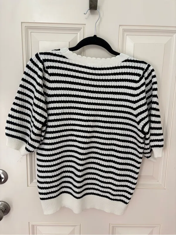 Draper James Puffed Sleeve Striped Sweater with Scalloped Detail Size Large - Image 5