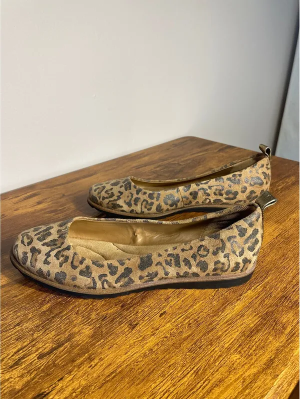 Comfortiva Leopard Leather Suede Ballet Flat Pillowtop Y2K Brown Size 8 - Image 4