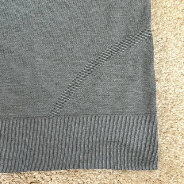 Lululemon Grey Tank Top in Women’s Size 4 - Image 4