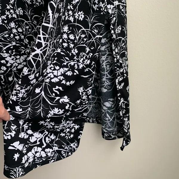 Diane Von Furstenburg DVF Concepts Graphic Floral Maxi Skirt (L) Black & White - Image 3