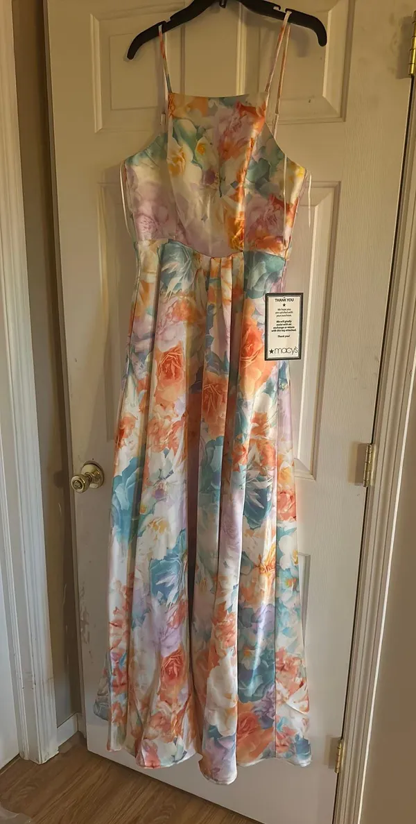 Crystal Doll Prom Dress - Image 6