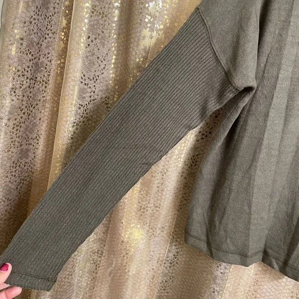 Abercrombie & Fitch Olive Green‎ Soft Long Sleeve Cardigan Sweater, Small - Image 5