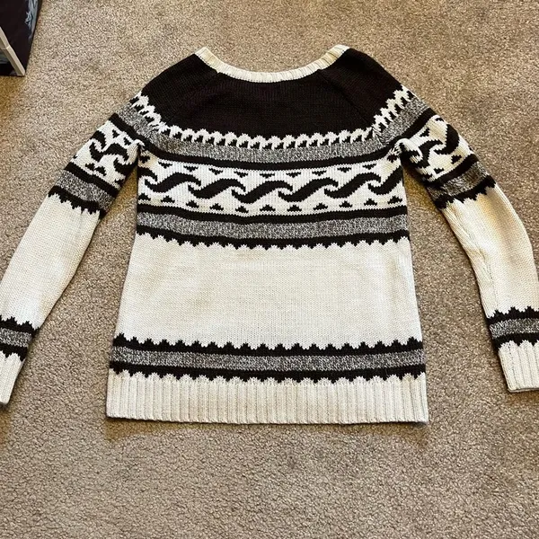 Brown and cream intarsia knit oversized sweater, size XS - Image 3