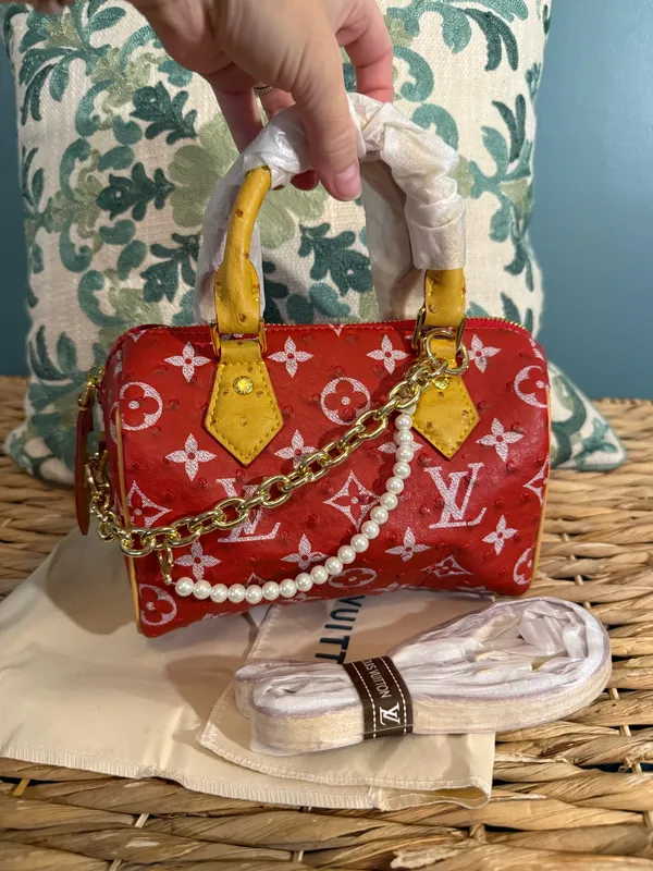 Red handbag - Image 3