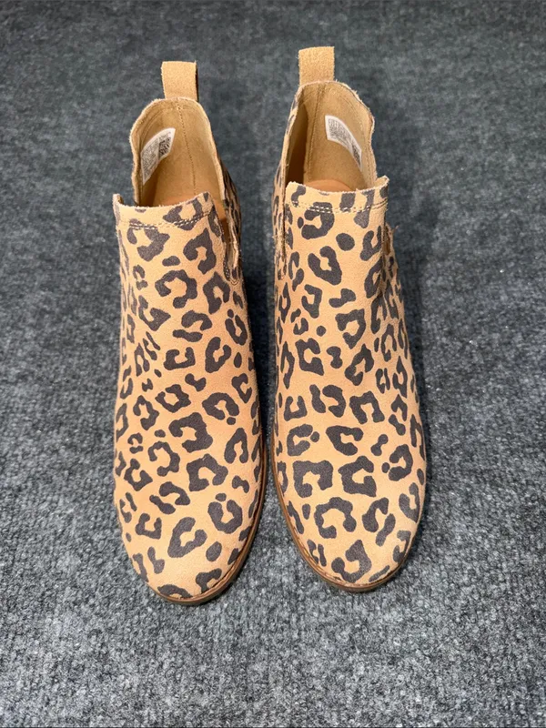 Toms Leopard Print Chelsea Booties in Tan and Black - Image 2