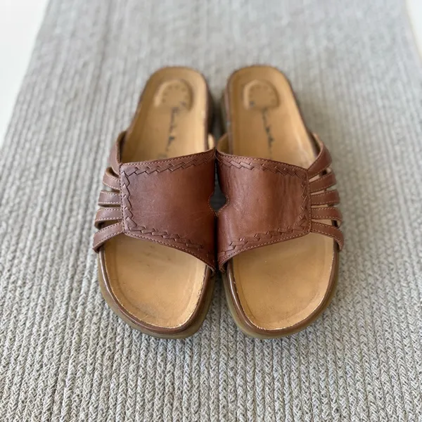 Vintage 90s Thom McAn Brown Leather Lug Sole Slides Sandals Size 7.5 - Image 11