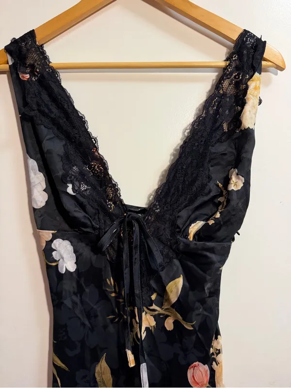 Lulus Judith Floral Jacquard Satin Lace Maxi Slip Dress Black XS NWT $110 - Image 5