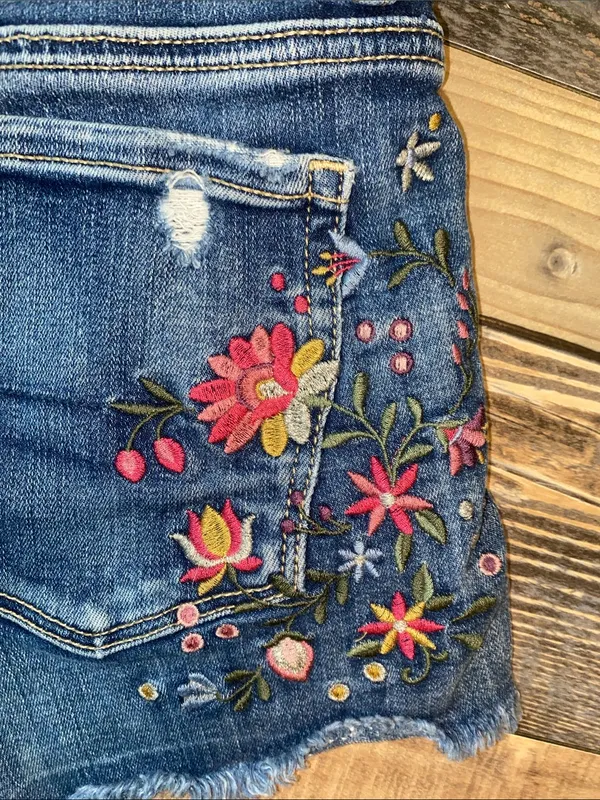 American Eagle Outfitters Blue Embroidered floral Denim Cutoff Shorts - Image 4