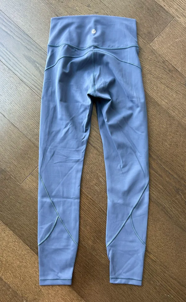 Lululemon blue in movement leggings - Image 2