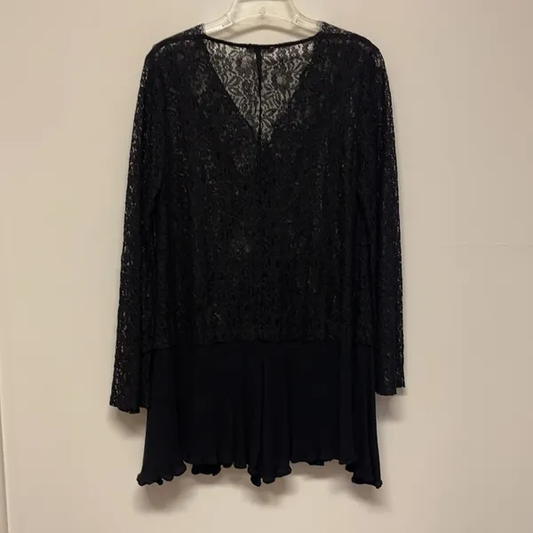 JODIFL Long Bell Sleeve Black Lace Tunic - Image 16