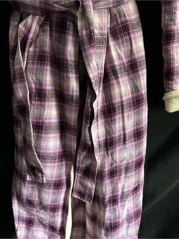 UGG Women's Plush Purple Plaid Robe with Sherpa Trim SM - Image 9