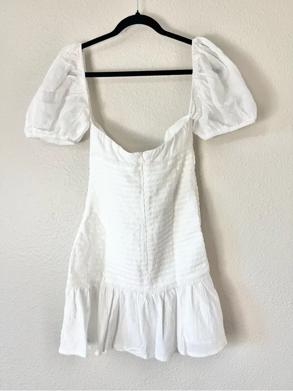 Hello Molly White St.Cloud Smocked Mini Dress Size 8 - Image 3