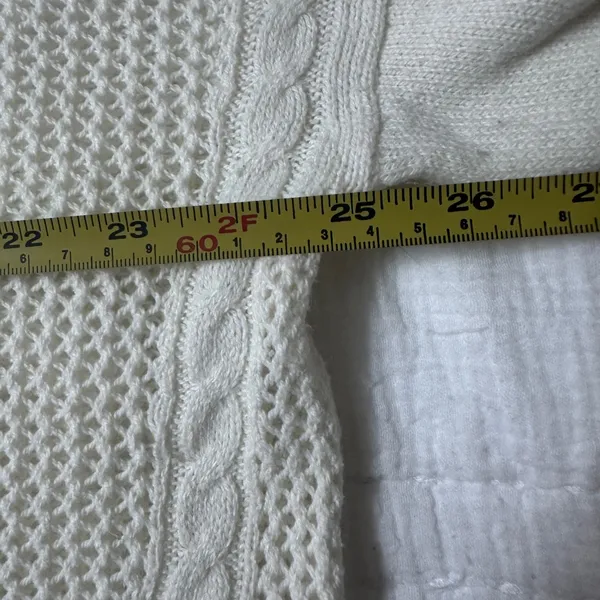 American Eagle Outfitters Knit Cream Sweater size large - Image 4