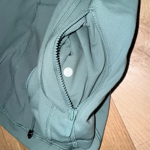 Lululemon Full-Zip Jacket - Image 8
