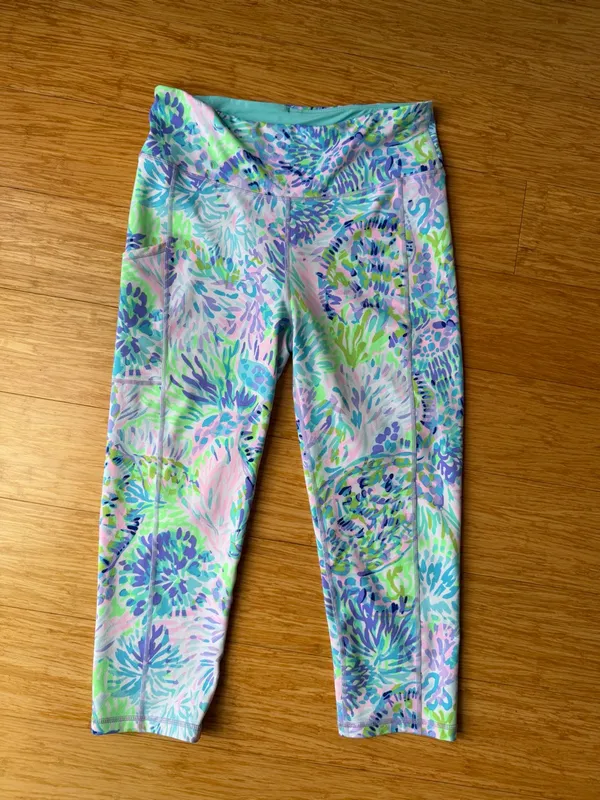 Lilly Pulitzer Luxletic Tropical Floral Crop Leggings Large Pockets - Image 3