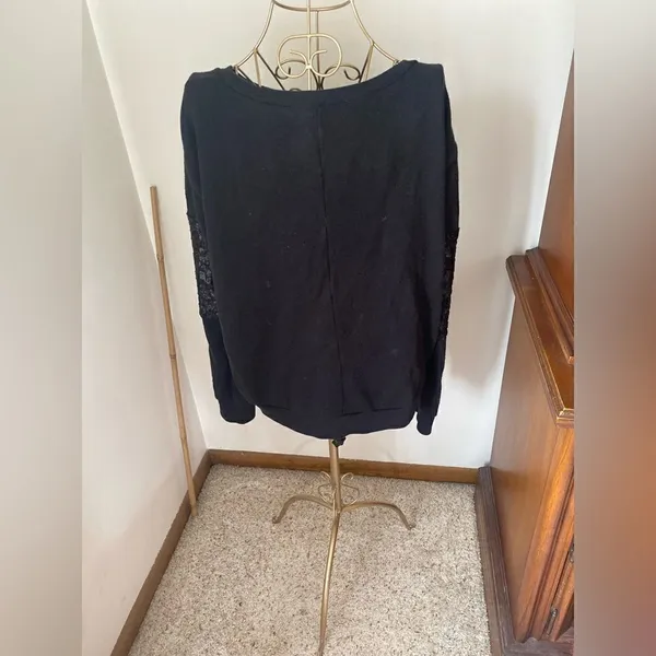 Victoria's Secret Black Sequin Panel Sweatshirt Pullover Size Medium - Image 10