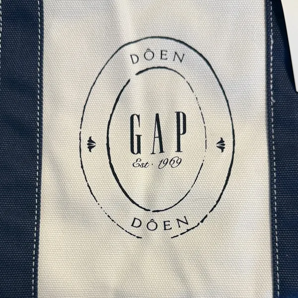 NWT Gap X DOEN Logo Tote Bag Smooth Cotton Canvas With Straps - Image 5