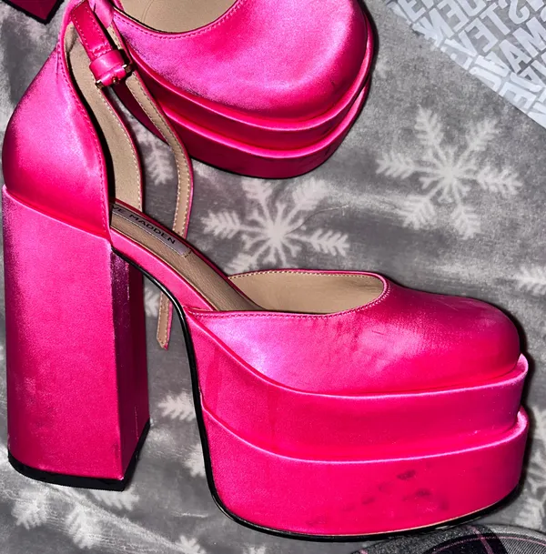 Steve Madden Pink Satin Heels - Image 7