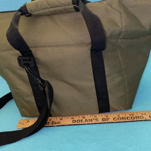 MACY’S insulated tote lunch bag olive green adjustable removable shoulder strap - Image 10
