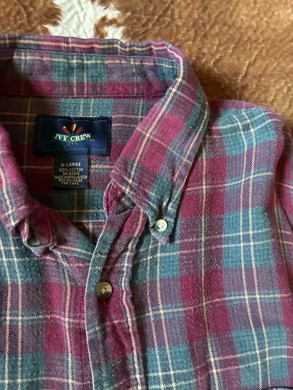 Vintage Ivy Crew red and green men's button down Size XL 100% cotton - Image 3