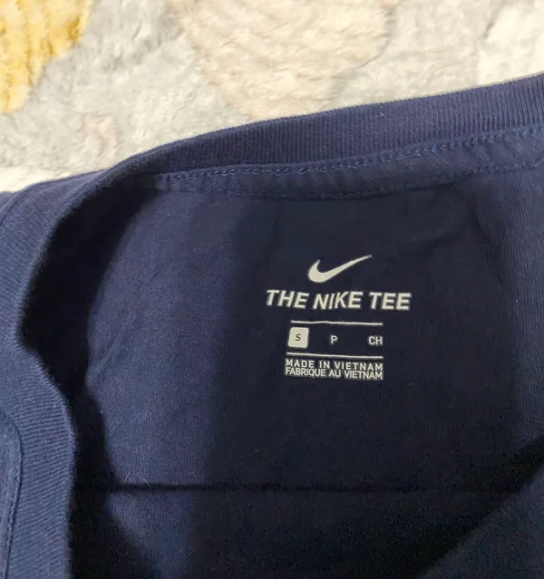 Nike Cropped Tee - Image 2