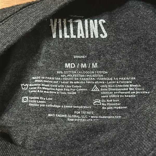 Disney Gray T-Shirt with Colorful Villains Design Size Medium - Image 3