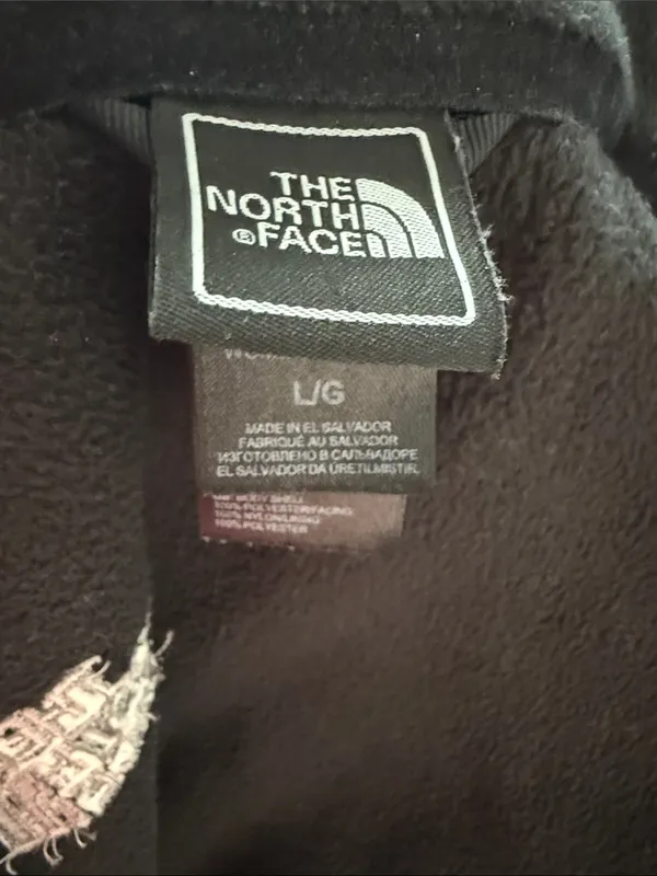The North Face Women’s  Black Lightweight Fleece Jacket - Image 9