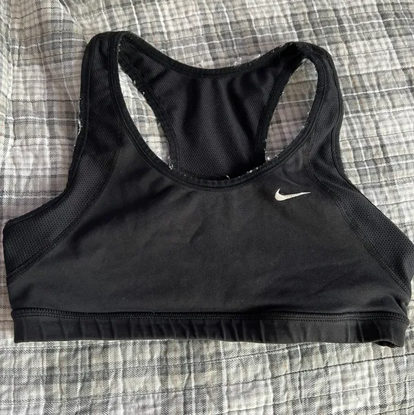 Nike sports bra - Image 2