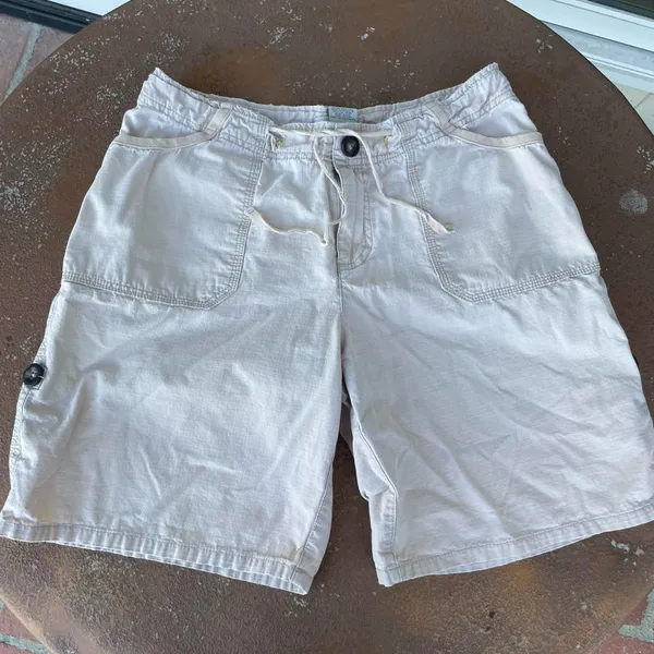 Cream Merona shorts with adjustable drawstring waistband - Image 4