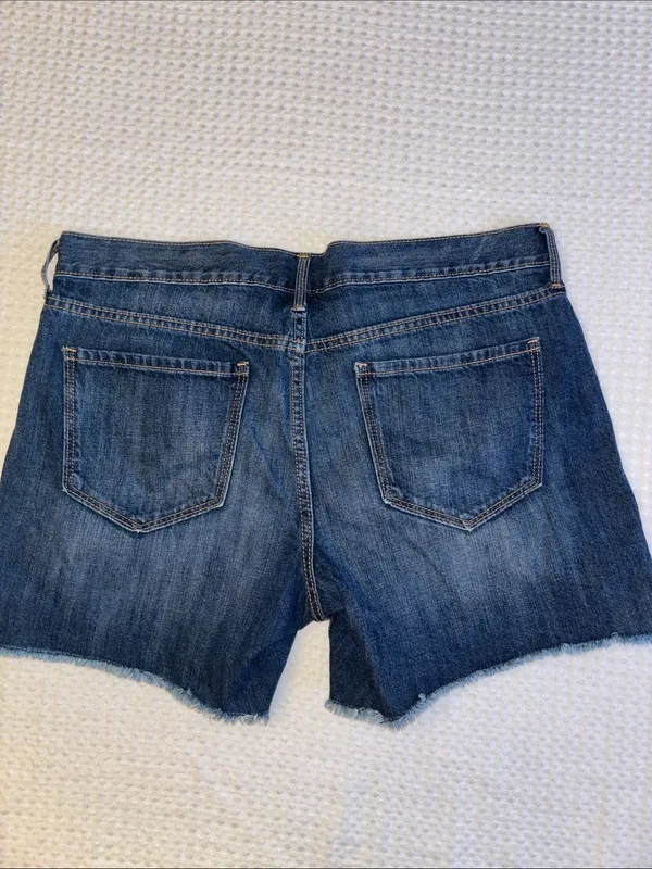Old Navy The Flirt Size 12 Distressed Frayed Blue Denim Cut Off Jean Shorts - Image 7
