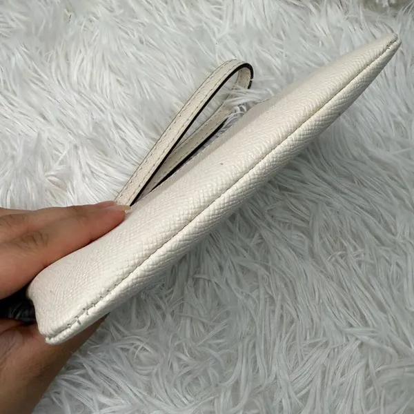 COACH White Zip Wristlet - Image 6