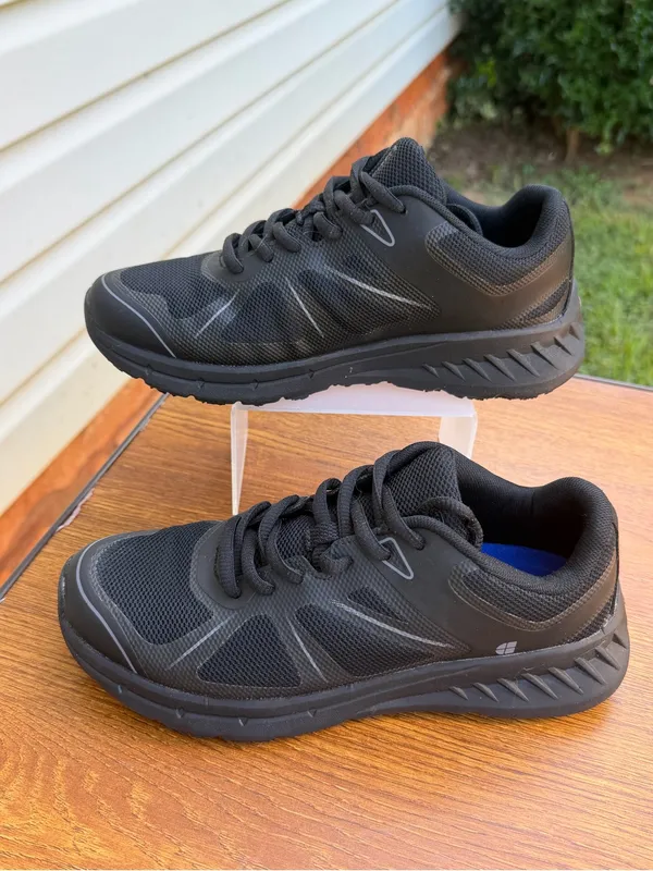 Shoes For Crews Women’s Black Slip Resistant Work Sneakers Size 6 Non Slip - Image 2