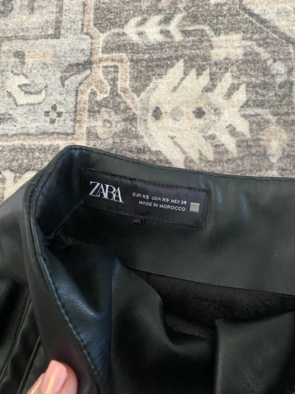 zara faux leather shorts - Image 3
