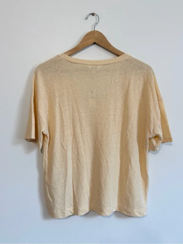 NWT Banana Republic Linen Blend V-Neck Shirt Size Medium light pastel yellow new - Image 5