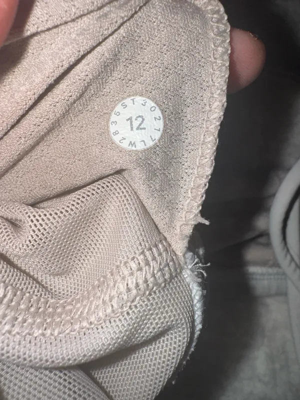 Lululemon bra - Image 4
