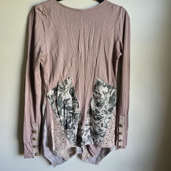 BKE Boutique Pieced Mixed Media Print Long Sleeve Blouse Chuny Buttons Sixe XL - Image 2