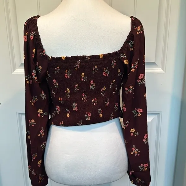 Love Tree Small Maroon‎ Boho/Vintage Floral Smocked Crop Top NWOT - Image 6