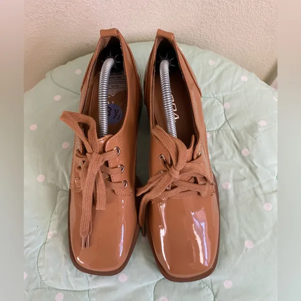 NWT Soda Square Toe Womens shoes size 8.5 - Image 2
