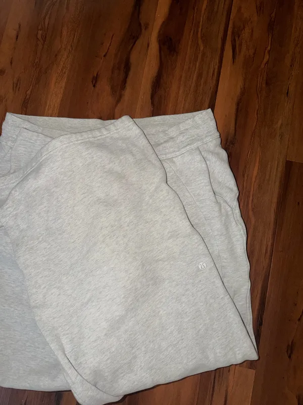 Lululemon Scuba Sweatpants Wide-Leg - Image 2