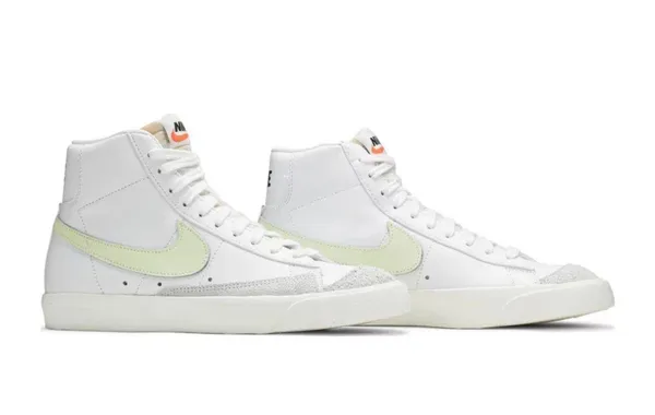 Nike Women’s Blazer Mid 77 - Image 3