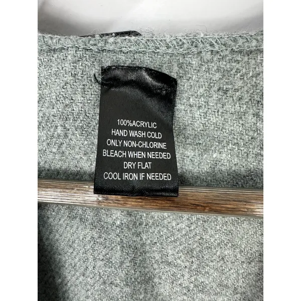 Fraas Gray‎ Fringe Shawl Wrap Poncho Minimalist Old Money Quiet Luxury Layer - Image 4