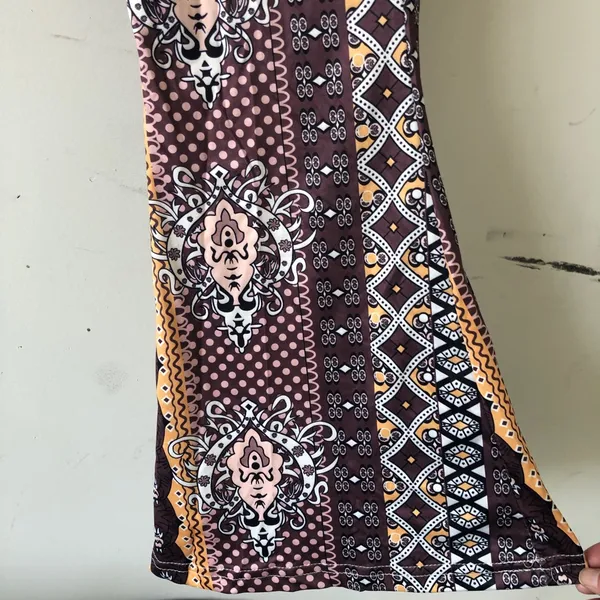 Amazon Hippie Bellbottom Stretchy Groovy Pants size Medium - Image 8
