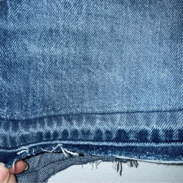 Levi’s‎ 501 Cut Off Jean Shorts Size 28 - Image 3