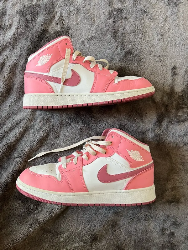 Nike Jordan 1 Mid - Image 6