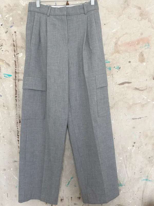 Aritzia Babaton Spotlight Cargo Pant - Image 4