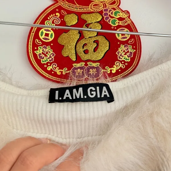 I.AM.GIA Cecily Top‎ Faux Fur Celeb LA Hollywood Kim K Megan Fox Y2K Blogger - Image 6