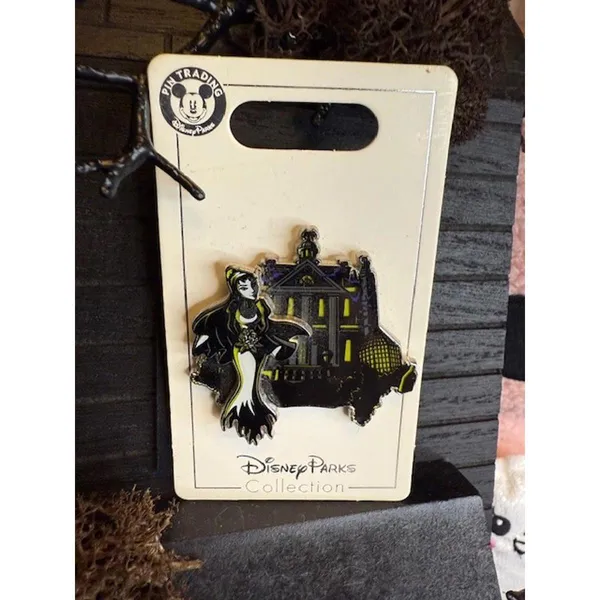Disney Parks Maleficent Haunted Mansion Enamel Trading Pin 2012 Villains NWT - Image 4