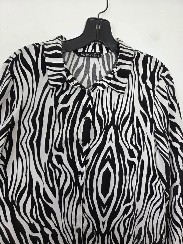 Big Dart Zebra Print Button Up Shirt Blouse Top Viscose Lightweight Comfy Large - Image 4